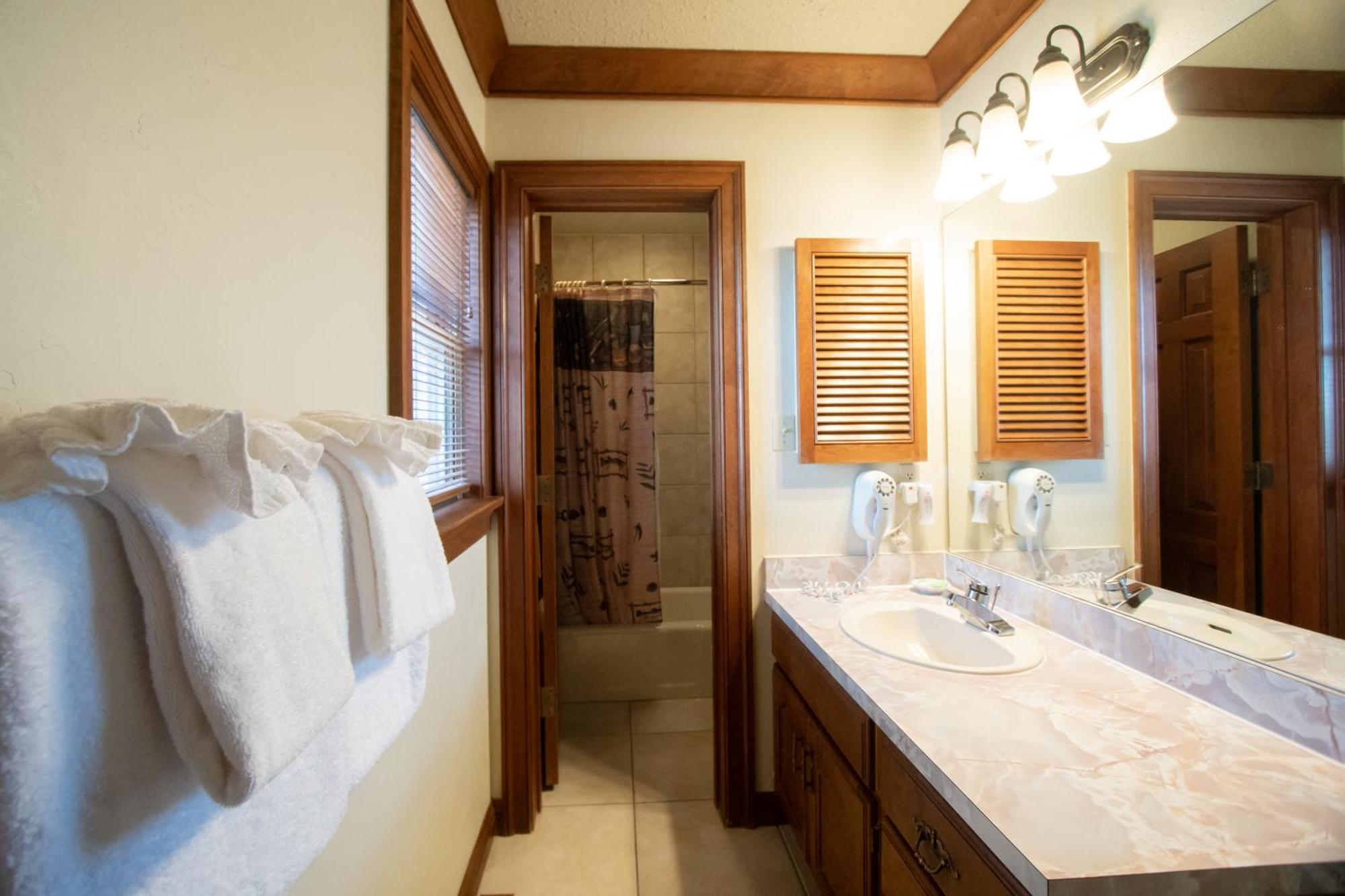 Sunburst Condominiums Steamboat Springs Room photo